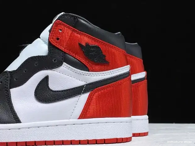 Cheap CD0461-016 Jordan Black Toe Satin 1 Retro High Air 0429